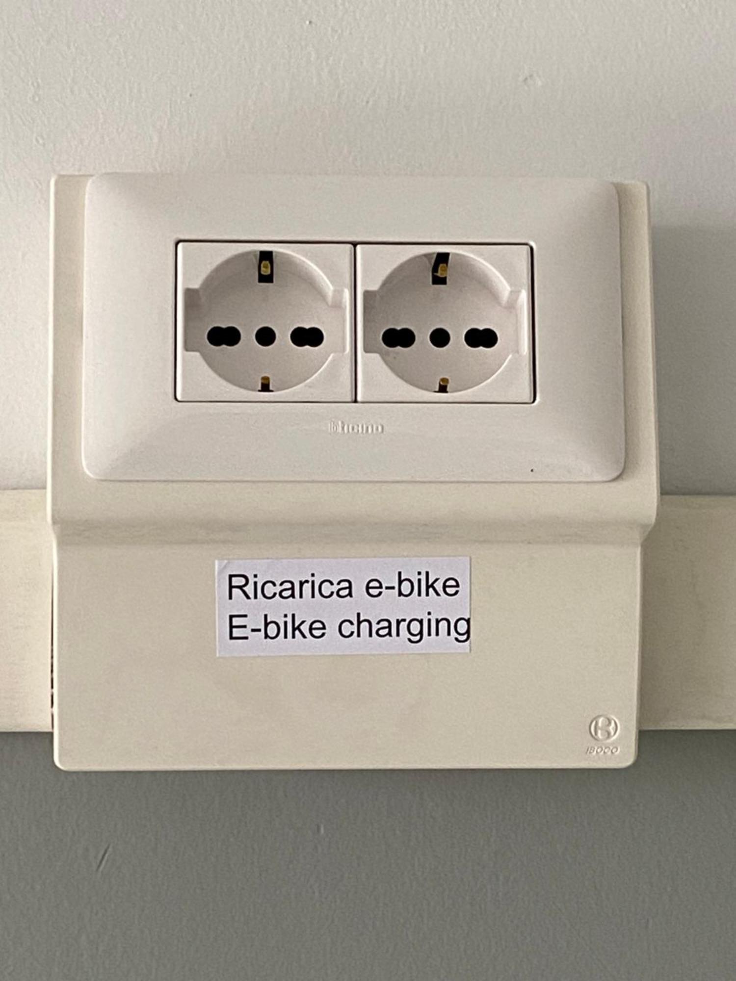 Viasavona46 Nel Cuore Delle Langhe Treiso Exterior foto